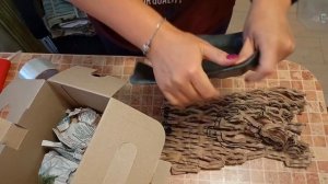 Как упаковать хрупкие чашки для отправки по почте