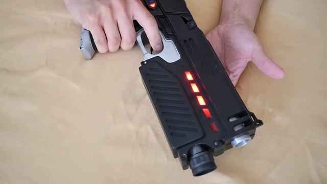 Judge Dredd LawGiver Prop Demo смотреть онлайн