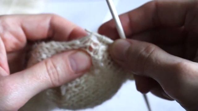 Что делать когда пятка связана? Показываю, как набирать спицами петли на пятке при вязании носков смотреть онлайн