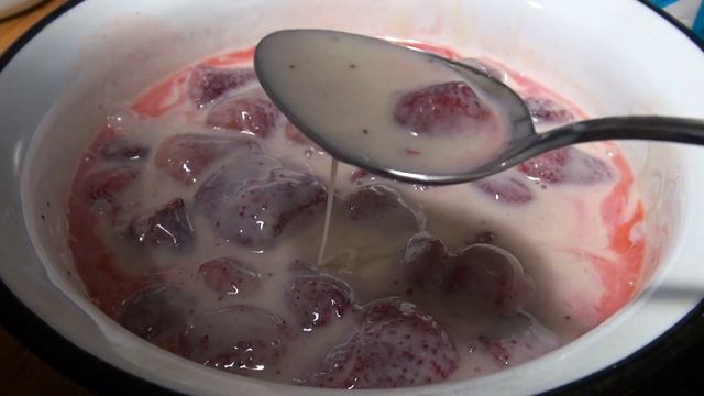 Праздную весна клубника со сгущённым молоком смотреть онлайн