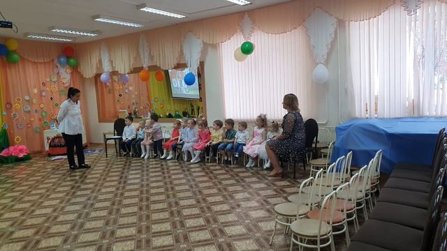 8 марта смотреть онлайн