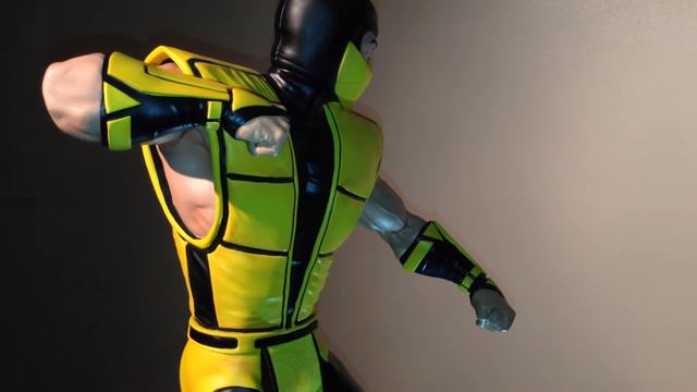 Sideshow Collectibles & Pop Culture Shock Toys presents Mortal Kombat Klassics "Scorpion" смотреть онлайн