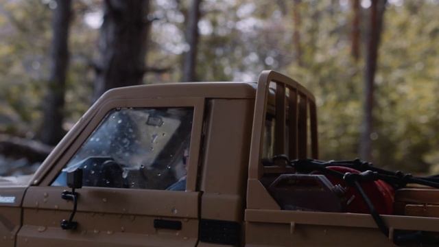 RC 1/10 SCALE TOYOTA LC70: MOUNTAIN TRAILS ADVENTURE.