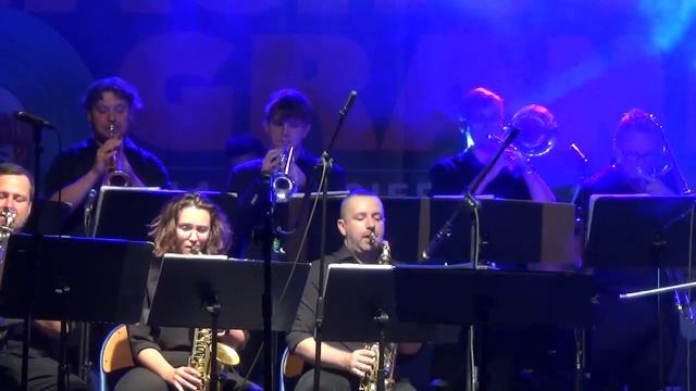 Roman Marczyński Big Band -"SAMBA DE JANEIRO" z rep. Bellini - Oświęcim 2022 смотреть онлайн