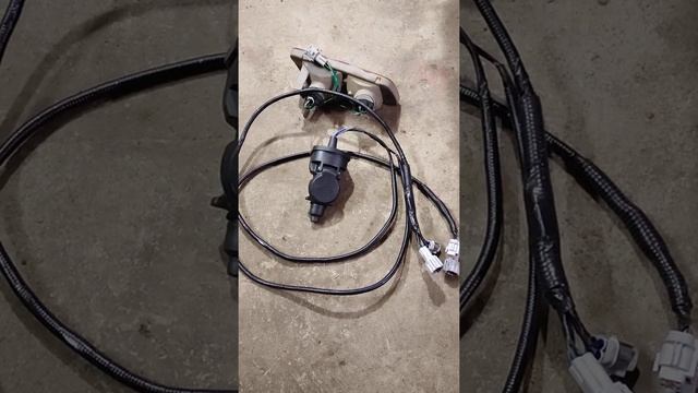 Проводка под фаркоп, реплика оригинального аксессуара, когда-то доступного к покупке. смотреть онлайн