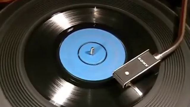 SHELLEY BERMAN On The Phone 'Hold On' + 'Nephew Trouble' 1958 45rpm YouTube смотреть онлайн