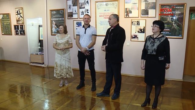 В Саранске открылась выставка, посвящённая Заслуженному артисту РФ Алексею Любимову смотреть онлайн