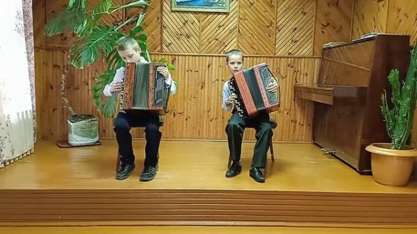 ансамбль  баянистов         С.Гардейчик,,Солнечный зайчик"