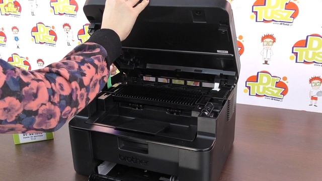 Drukarka Brother DCP-1622 WE– jak wymienić i zresetować bęben – DrTusz.pl смотреть онлайн
