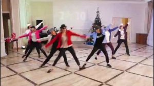 Танец жены на корпоративе с коллегами