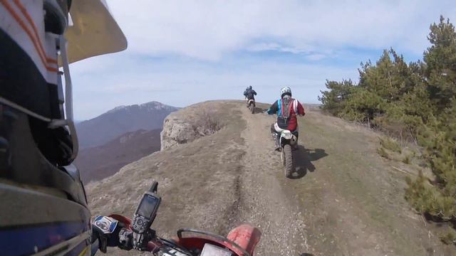 Мотопрогулка на гору Демерджи и к водопаду 01.04.2018 смотреть онлайн