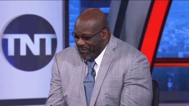 SHAQ Couldn't Stop Laughing at What Chuck Said ??? смотреть онлайн
