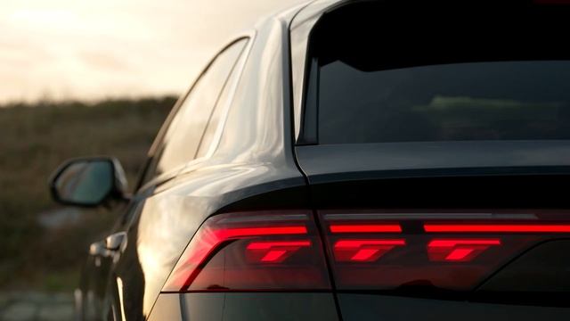 2024 Audi SQ8 TFSI Quattro Sports SUV смотреть онлайн