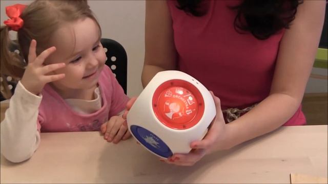 Munchkin Mozart Magic Cube Катя изучает музыкальный кубик смотреть онлайн