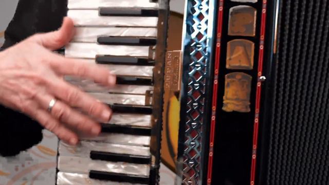 "Amor Amor Amor" (Cha-Cha-Cha) смотреть онлайн