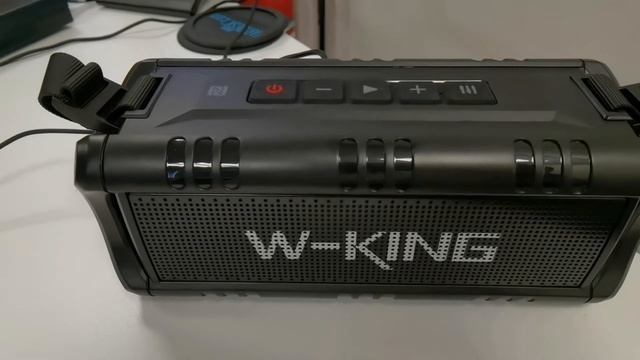 W-King D8 Mini Unboxing best bluetooth loud speaker смотреть онлайн