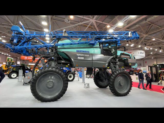Самоходный опрыскиватель BERTHOUD RAPTOR 4240 на Югагро 2022 смотреть онлайн