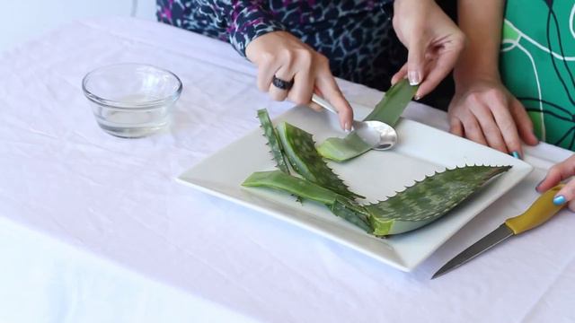 How to Use Aloe Vera Juice on Hair : Tips to Style & Maintain Hair смотреть онлайн