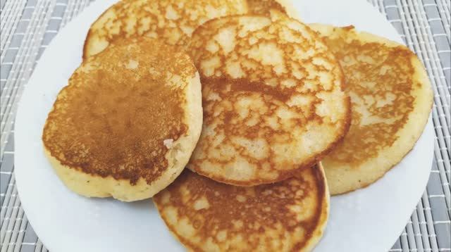 Пышные и нежные кокосовые оладьи - вкуснятина к чаю на завтрак смотреть онлайн