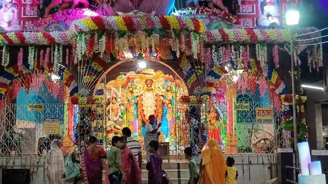 Kali Puja Dakhna ka liya Chala Aya Bathuari || React the video ☺️.....#xml смотреть онлайн