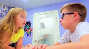 Катя и Ростя Прогуляли Школу ! Что придумали дети? канал мы семья