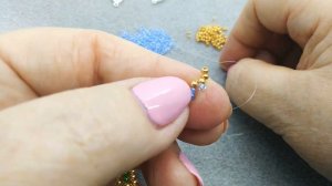 Серьги из бисера Листик. Мастер класс подробный. #бисероплетение #серьгиизбисерамастеркласс