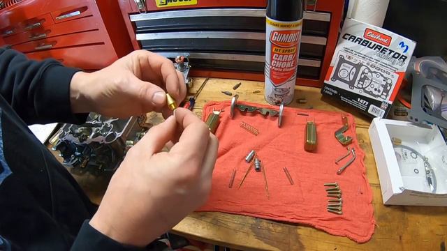 Переборка карбюратора Эдельброк(Edelbrock Carb Rebuild)