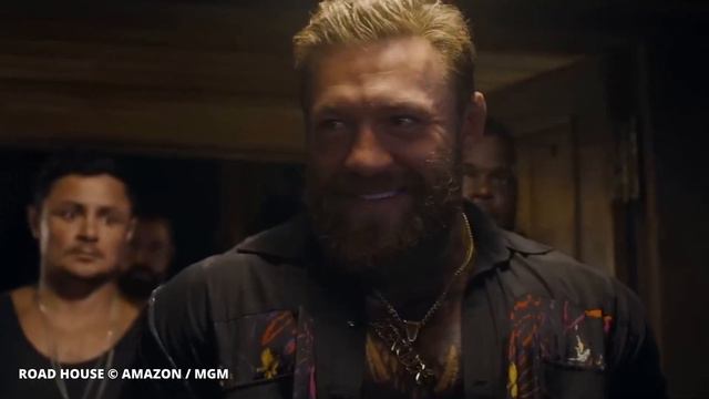 HALBNACKTE, verschwitzte MÄNNER HAUEN SICH aufs Maul! Road House Review / Kritik смотреть онлайн