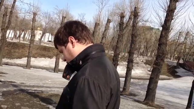 Мужик спит на дороге смотреть онлайн