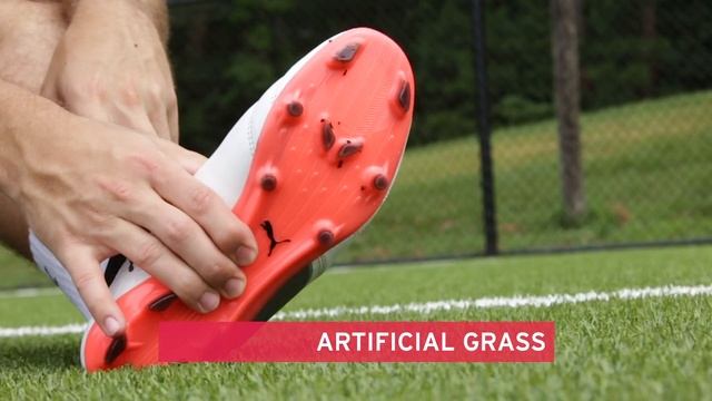 How to Choose Soccer Shoes | SOCCER.COM смотреть онлайн
