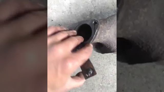 Как выкрутить шпильки из коллектора с 99%. Чугун. смотреть онлайн