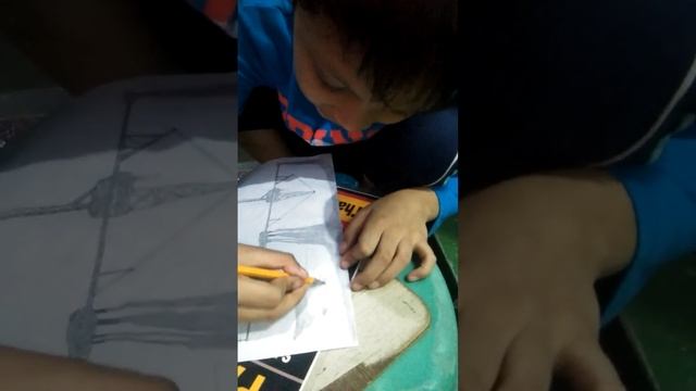 Smart Kid draw sample of largest crawler..#YouTube#smartkids смотреть онлайн