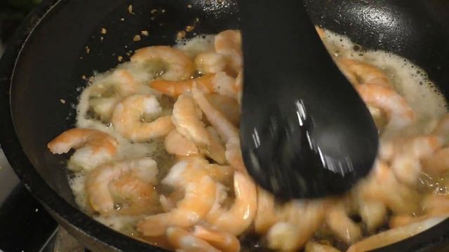 Паста с Креветками в сливочно сырном соусе смотреть онлайн