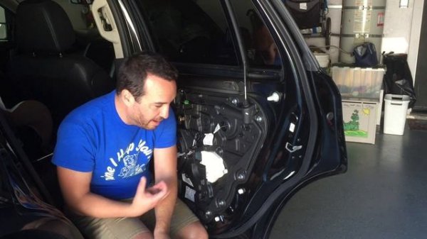 2014 - 2018 Ford Edge SEL Rear Door Panel Removal