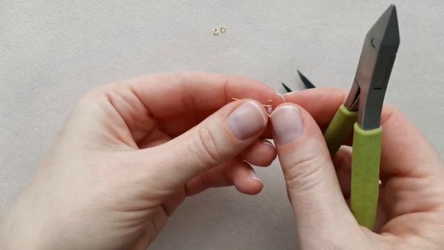 Быстро и легко делаю колечко с жемчугом. смотреть онлайн