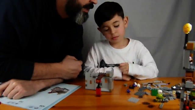LEGO ANGRY BIRDS - Set 75826 King Pig's Castle - Lego Speed Build смотреть онлайн