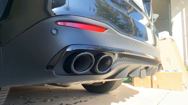 NEW 2021 Mercedes Benz GLE 53 AMG Loud Juicy Exhaust Emotion Sound Cold Start 429 HP Sport Dynamic