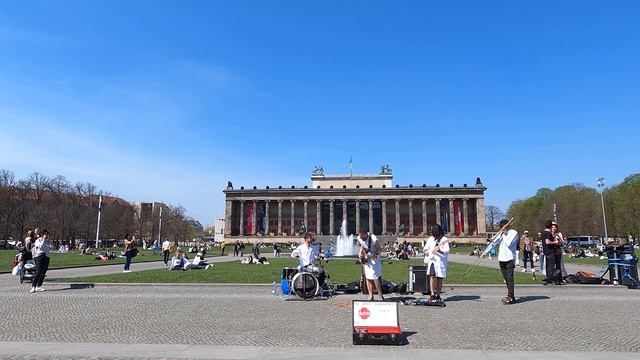 How is BERLIN TODAY? Unter den Linden walk in Berlin. Berlin Walk. Walk in Berlin Museum island смотреть онлайн