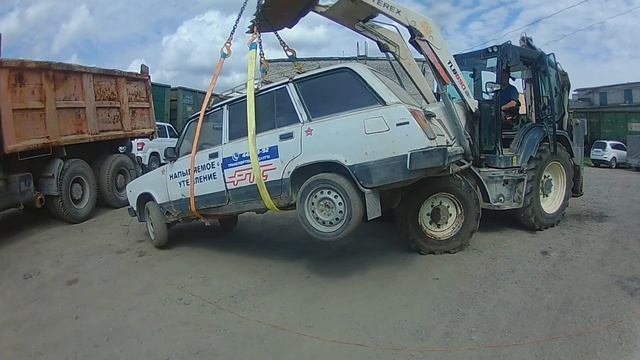 грузим ВАЗа в МАЗа. смотреть онлайн
