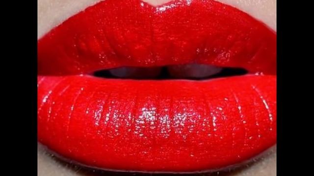 Красим губы красной помадой (прям как в кино!!!!))) We make up lips with red lipstick смотреть онлайн