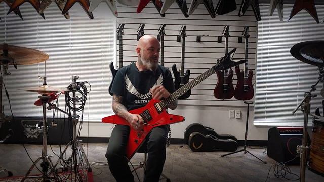 Dean USA Custom Stunning Red ML Guitar смотреть онлайн