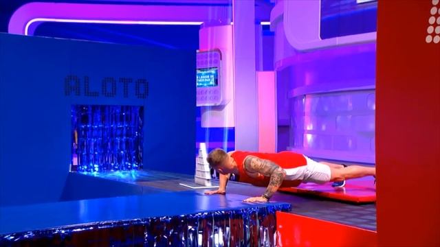 Canning Conveyor - A League of Their Own S13 Freddie Flintoff Superman Press Up Game смотреть онлайн