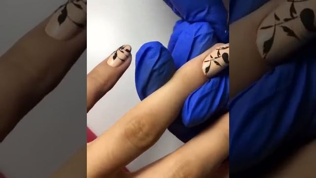 МК ВЕНЗЕЛЯ с кварцевым песком и жидкими стразами от @bagheeranails смотреть онлайн