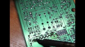 Доступное средство чистки электроники и электронных плат...