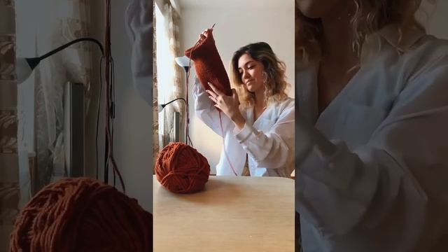 Мастер-класс по вязанию такой шапки за 1 день уже на канале✨ смотреть онлайн