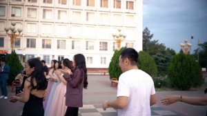 Калмыцкие танцы на Центральной площади в Элисте | Пагода Семи Дней