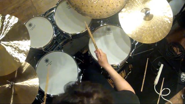 Sakae Trilogy 10/12/14/20 w/14x6.5 N/B Snare & Paiste Cymbals смотреть онлайн