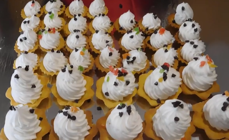 Пирожные _Корзиночки_ приготовление, кухня Крош.mp4