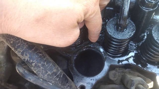 МТЗ 1221 кидает масло в коллектор смотреть онлайн