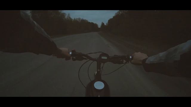 Велосипед с мотором F50 - Проект Чупакабра. Вечерняя прогулка на велосипеде с мотором смотреть онлайн